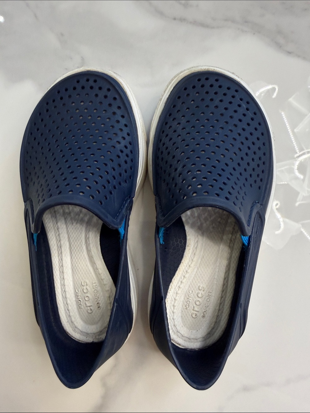 Crocs Kids Navy Blue Slip-On Water Shoes size 8
